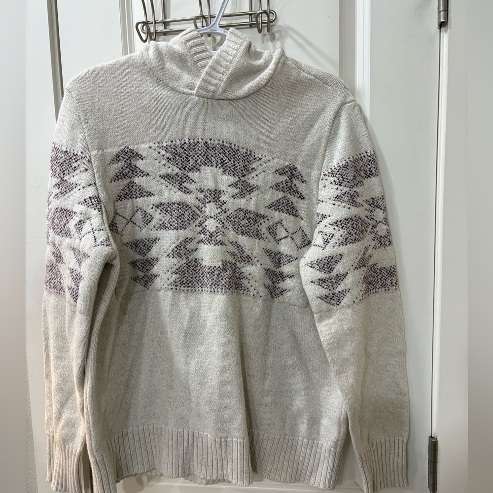 American Eagle Outfitters Cream and Burgundy  Hooded Sweater